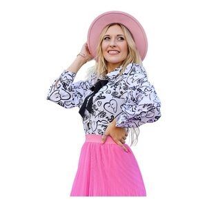 Milk & Honey Ma Cherie Paris Top Cropped Long Sleeves Button Twist Front Shirt